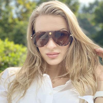 China Fashion sunglasses desigher VE sunglasses new fashion to decoration leather main women sunglasses for sale