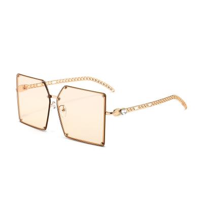 China Mirror Sunglasses Fashion Frame 2021 Retro Big Shade Oversized Women Men Low Shade Diamond Sunglasses Sol for sale