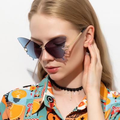 China 2021 Oversized Fashion Sunglasses FuQian New Arrival Designer Trendy Rimless Gradient Glass Butterfly Women Shades Sunglasses for sale