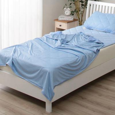 China Anti-Static Bamboo Cooling Blanket Absorbs Heat Custom Nylon Cooling Blanket For Hot Sleepers for sale