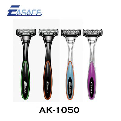 China 5 blades zinc alloy handle with rubber grip shaving 5 blade razor safty razor for sale