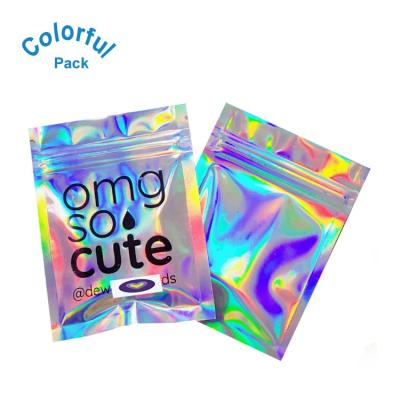 China Custom Hologram Barrier Mylar Glossy Holographic Makeup Plastic Packaging Cosmetic Bag With Zipper for sale