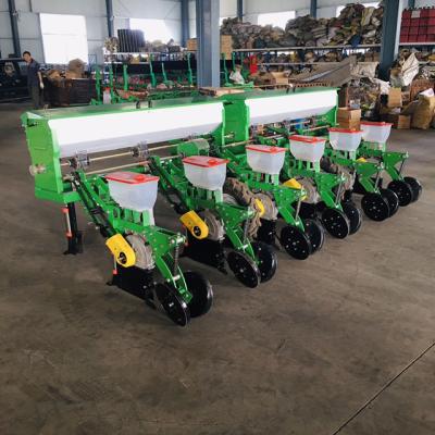 China Seeding Machinery Tractor Mounted 3 Point Hitch 6 Row Planter Corn Seeder With Fertilizer for sale