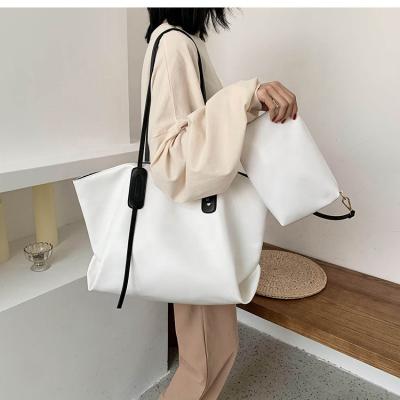 China Luxury Designer Bags Travel Large Totes Large Capacity Female Soft PU Leather Composite Handbag for sale