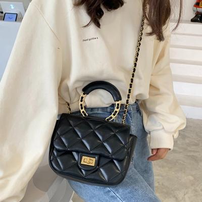 China Fashion Women's Lingge Chain Bag Fashion Ring Handle Bag Korean Wild Shoulder Messenger Female Bag for sale