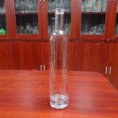 China Round Shaped Beverage Cork Top 500ml Glass Bottle Spirit Glass Bottle For Liquor Beverage for sale