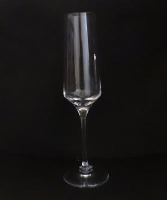 China KOREAN shape champagne flute cup glass glassware for restaurant for sale