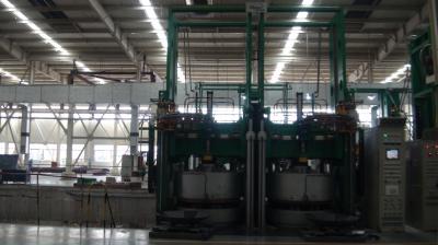 China Heavy duty hydraulic tyre curing press / Curing Press Machine for sale