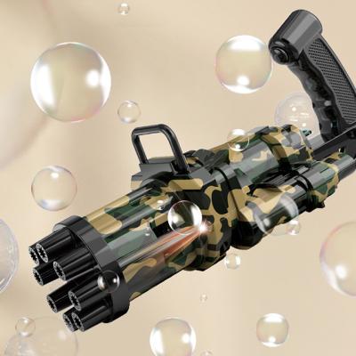 China 2021 Outdoor Toy Electric Automatic Gatling Bubble Machine Camouflage Soap Burbujas Bubble Gun For Kids for sale