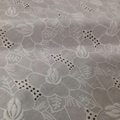 China 9088 Breathable 100%Cotton Embroidered Cloth Clothing Fabric Color Embroidered Hollow Embroidered Cloth Popular Embroidery Cloth for sale