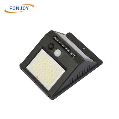 China Outdoor Waterproof Polycarbonate 40 LED SMD Motion Sensor Solar Wall Light for Front Entrance, Yard, Garage, Deck for sale