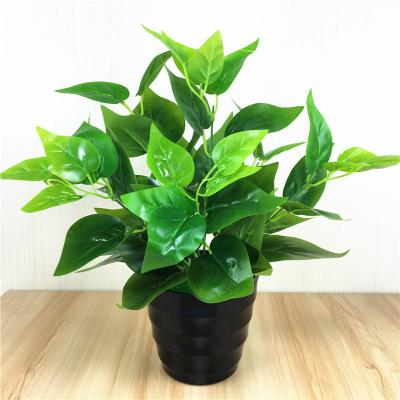 China Hot Selling Indoor And Outdoor Artificial Plants Small Forks Garden Green Decoration 8 Plastic Potted Pineapple Plants for sale