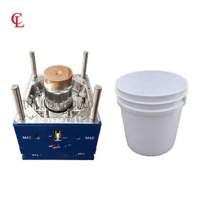 China Plastic 4l 5l 20 litre 5 gallon Painting Paint Bucket Custom Plastic Mould Maker for sale