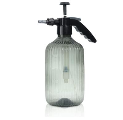 China 2000ml hot sale big mister plant retro garden style sprayer for spray mister plant indoor and outdoor use flower bottle for sale