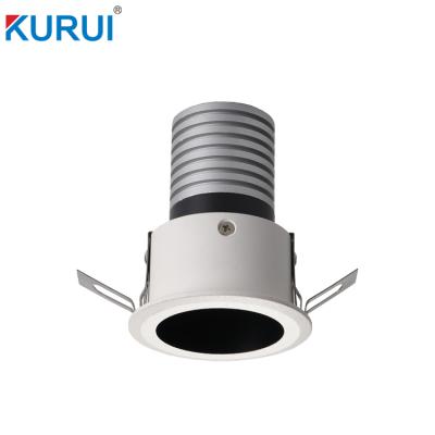 China Residential Adjustable Led Recessed Ceiling 7w Glareless Spotlight for sale