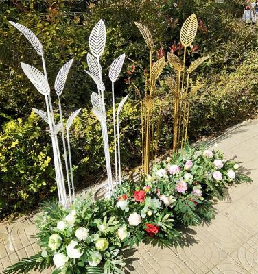 China Hotel .restaurant .banquet. New Home.Wedding wedding props iron plantain leaf road lead wedding plantain leaf wedding stage layout for sale