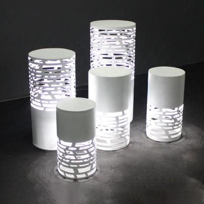 China Hotel .restaurant .banquet. Home.wedding wedding pillar cavity carving LED light cylinder dessert table birthday party cake table for sale