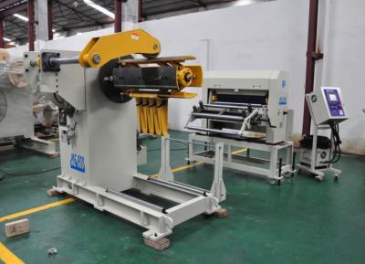 China Arrolle la máquina del estante de Decoiler de la chapa de la cuna/la máquina de Uncoiler en venta