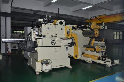 China Metal Steel Coil Straightening Machines , Punch Roller Straightener Feeder Stamping Process for sale