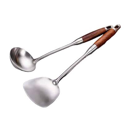 China Sustainable Chinese Cooking Accessories Tools Handle Utensils 304 Stainless Steel Wooden Kitchen Tool Kit for sale