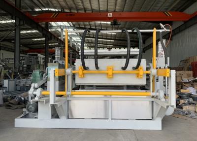 China ISO 4 durch 4 Drehei Tray Forming Machine 50m*20m lassen 13mal/Minute laufen zu verkaufen