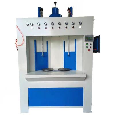 China Garment Shop Rotary Shaft Indexing Garnet Sand Blasting for sale