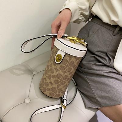 China 2021 Fashion Trendy Printed Cylinder Women's Leather Shoulder Messenger Crossbody Hand Bags for sale