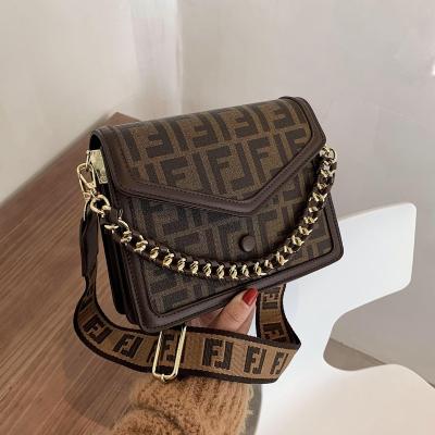 China Brnand Waterproof Luxury Women's Classic Shoulder Bag Letter Print Place Bag Handbag for sale