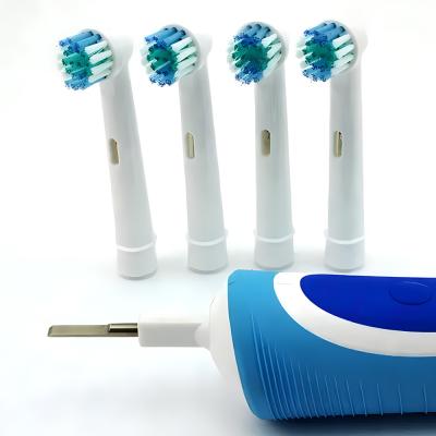 China Oralchip Electric Toothbrush Heads Replacement For Oral Brush Heads In Stock en venta