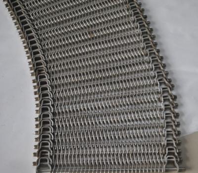 China Smooth Spiral Grid Wire Mesh Curved Convey Belt U shape side links for sale