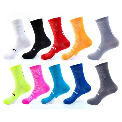 China CY Breathable Custom Running Crew Outdoor Quick Dry Wear Resistant Cycling Socks for sale