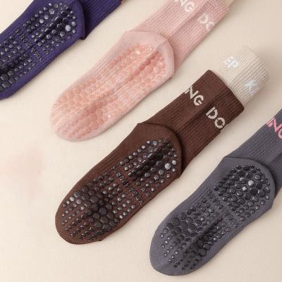 China New Design CY Spring Autumn Breathable Fitness Dance Floor Socks Women Grasp Custom Made Yoga Socks for sale