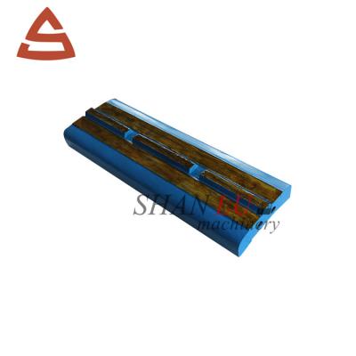 China Ore Mining Machinery Parts Impact Crusher Hammer High Chrome Blow Bar For Dolimite for sale