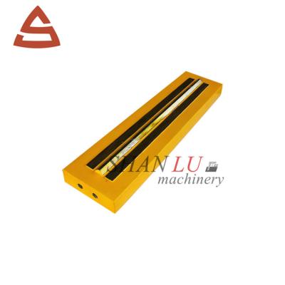 China energy & Mining Impact Crusher Wear Parts NP1315 Blow Bar Hammer With Martensitic Steel for sale