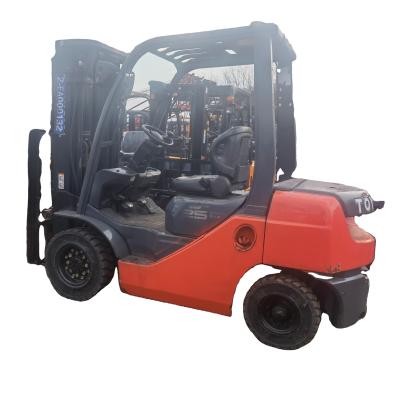 China Used Japan Toyota FD25 Diesel Forklift with Routine Fork Length and at Affordable for sale