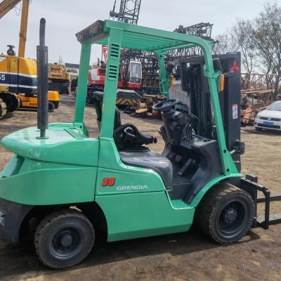 China Used Mitsubishi 3 Ton FD50 FD70 FD250 FD300 Diesel Forklift with 180mm Fork Width for sale