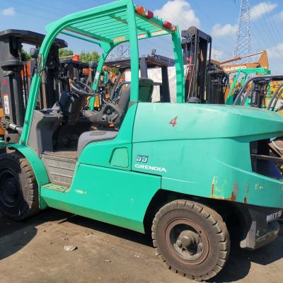 China 5.5 Ton MITSUBISHI Diesel Forklift with 180mm Fork Width from Japan in Good Condition for sale