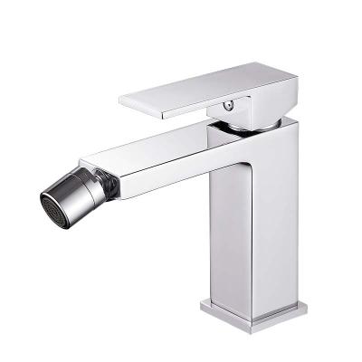 China HUADIAO Contemporary Brass Chrome Hot and Cold Water Single Handle Platform Mounted Bidet Basin Mixer Bidet Bathroom Faucet for sale