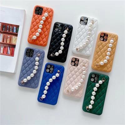 China Beautiful Pearl Shockproof Chain Women Fashion Cell Phone Case For Iphone 13 Pro 6.7 Max , Stylish Ins Cell Phone Case for sale