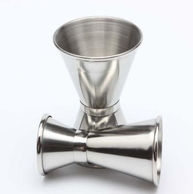 China 2021 Hot Selling Stainless Steel Viable Double Jigger Cocktail, Bar Tools, 30ml & 50ml Measures en venta