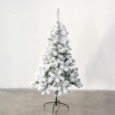 China Luxury Christmas Tree Hotel Decoration Home Christmas Snow Spraying Flocking Shopping Mall Celebration Christmas Tree for sale