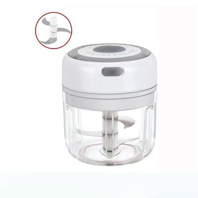 China 250ml Garlic Crusher Household Chopper Cordless Electric Mini Garlic Onion Cleaver Stocked for sale