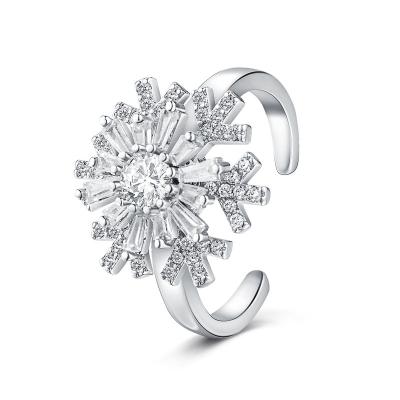 China Hot Selling Statistical Christmas Vintage Turn Ring Silver Ring Snowflake Rotate Spinning Women Rings Worry Free for sale