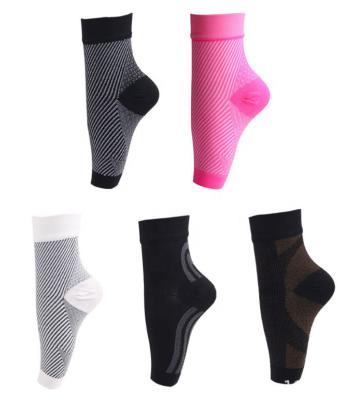 China Athletic Ankle Compression Socks For Women Men Foot Sleeve Men Medical Socks 33197 for sale