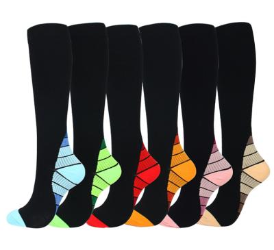 China Breathable sports compression socks for men and women 15-20mmHg - athletic fit for sale