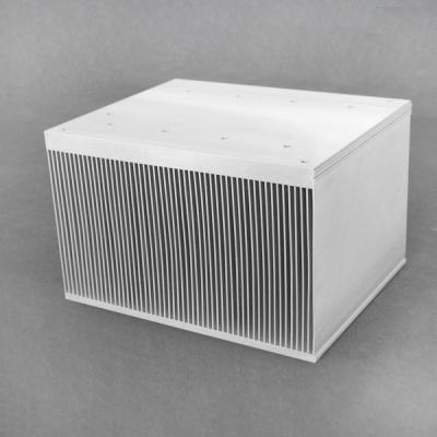 China Dubbele Basis Gestapelde de Uitdrijvingsprofielen Igbt Geleide Heatsink van het Vinaluminium Te koop