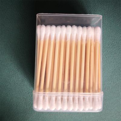 China Sterile cotton swab wooden cotton swabs tips nature soft cotton cotton swabs q for sale