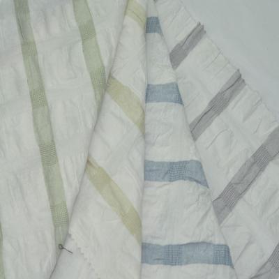 China Breathable Cotton Yarn-Dyed Seersuck Check Fabric For Shirting for sale