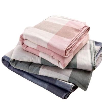 China Wholesale Old Fashion Thick Yarn Dyed Cotton Gauze Bath Towel 70x140cm or Customized for sale