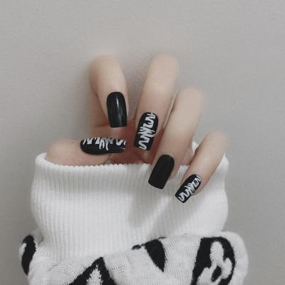 China Easy Apply P159 ABS Press On False Nail Fashion Acrylic Short Square Shape Pre Designed Black Design Nails Tips for sale